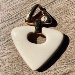Vintage Crown Trifari Gold Tone & Cream Lucite Triangle Pendant 50’s/60’s Style